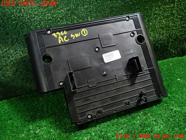 1UPJ-9233666066]ボルボ・XC70(BB6324XC)エアコンスイッチ1 中古_2