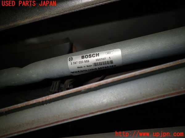 1UPJ-9233666770]ボルボ・XC70(BB6324XC)フロントワイパーモーター 中古_4
