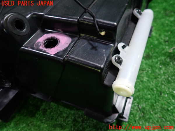 1UPJ-9233667516]ボルボ・XC70(BB6324XC)グローブボックス1 中古_4