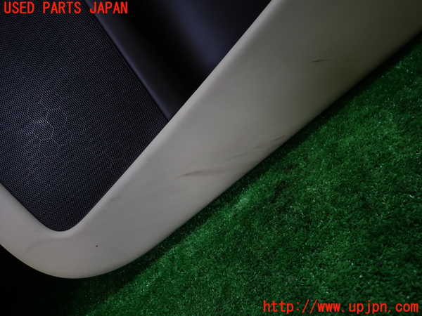 1UPJ-9233661234]ボルボ・XC70(BB6324XC)右前ドア内張り 中古_4