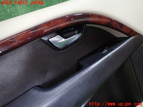 1UPJ-9233661264]ボルボ・XC70(BB6324XC)左前ドア内張り 中古_2