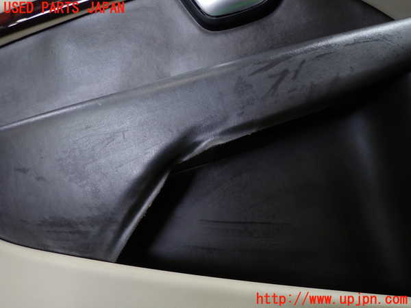 1UPJ-9233661264]ボルボ・XC70(BB6324XC)左前ドア内張り 中古_3