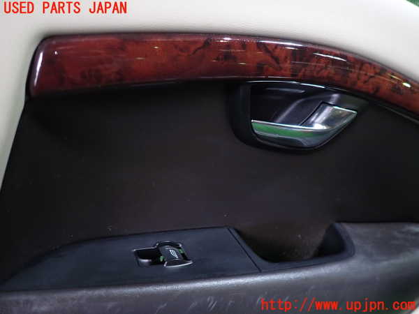 1UPJ-9233661294]ボルボ・XC70(BB6324XC)右後ドア内張り 中古_2