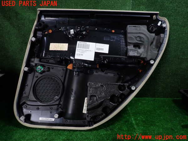 1UPJ-9233661324]ボルボ・XC70(BB6324XC)左後ドア内張り 中古_5