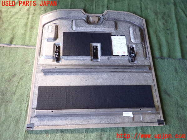 1UPJ-9233667771]ボルボ・XC70(BB6324XC)ラゲッジトレイ1 中古_4