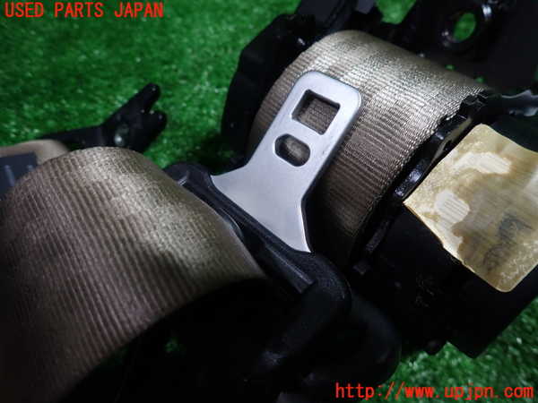1UPJ-9233667155]ボルボ・XC70(BB6324XC)右2列目シートベルト 中古_2