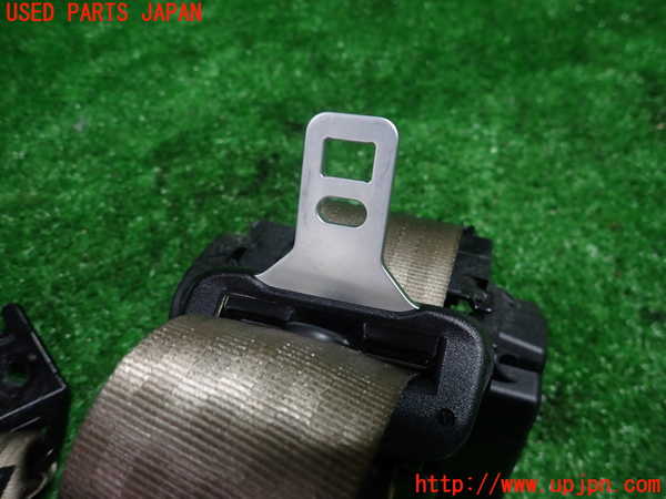 1UPJ-9233667185]ボルボ・XC70(BB6324XC)左2列目シートベルト 中古_2