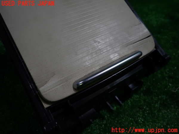 1UPJ-9233667810]ボルボ・XC70(BB6324XC)ドリンクホルダー 中古_2
