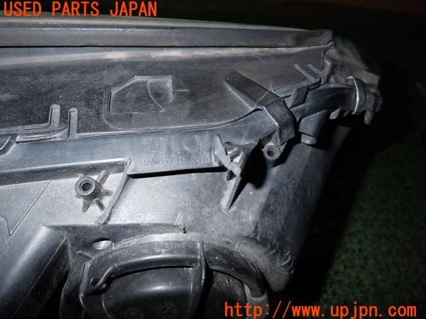 3UPJ=9233670561]BMW 525i(NE25 E60)前期 純正 ヘッドライト ベロフ バルブ付き 中古_3