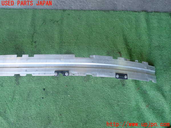 1UPJ-9233671014]BMW 525i(NE25)E60フロントバンパーホースメント 中古_2