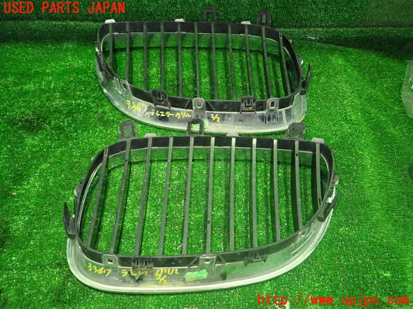 1UPJ-9233671050]BMW 525i(NE25)E60ラジエターグリル 中古_3
