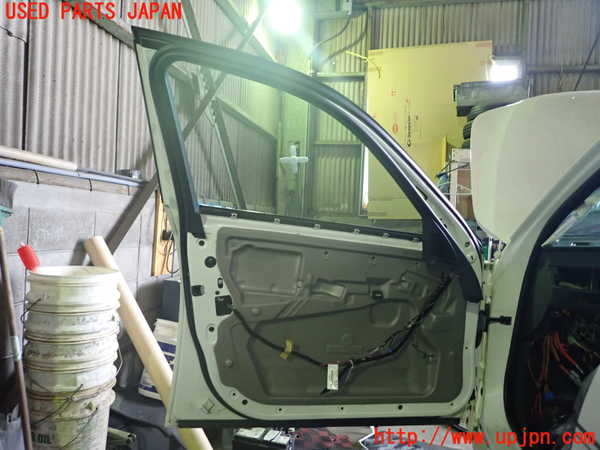 1UPJ-9233671260]BMW 525i(NE25)E60左前ドア 【ジャンク品】_5