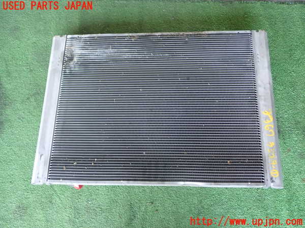 1UPJ-9233672321]BMW 525i(NE25)E60ラジエーター1 中古_3