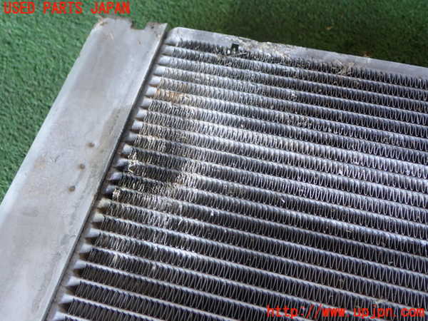 1UPJ-9233672321]BMW 525i(NE25)E60ラジエーター1 中古_4