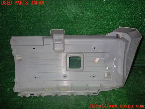 1UPJ-9233672160]BMW 525i(NE25)E60エンジンアッパーカバー 中古_2