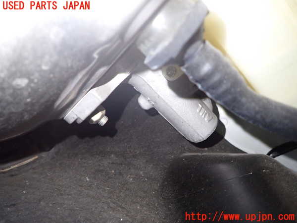 1UPJ-9233674050]BMW 525i(NE25)E60ブレーキマスターシリンダー 中古_2