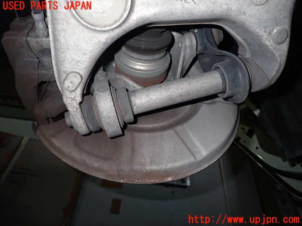 1UPJ-9233674305]BMW 525i(NE25)E60左リアナックルハブ 中古_2