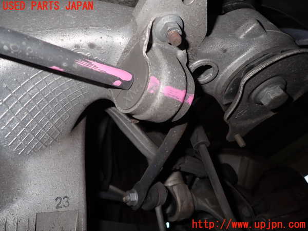 1UPJ-9233675445]BMW 525i(NE25)E60リアスタビライザー 中古_2