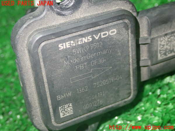 1UPJ-9233676320]BMW 525i(NE25)E60エアフロメーター エアマスセンサー 中古_3