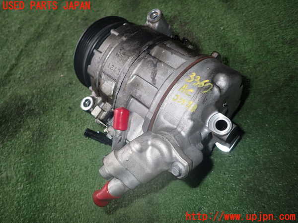 1UPJ-9233676025]BMW 525i(NE25)E60エアコンコンプレッサー 中古_3