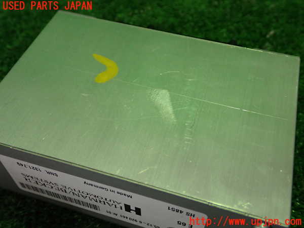 1UPJ-9233676525]BMW 525i(NE25)E60アンプ 中古_4