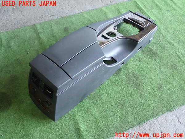 1UPJ-9233677540]BMW 525i(NE25)E60センターコンソール 中古_2