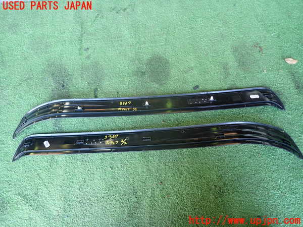 1UPJ-9233677740]BMW 525i(NE25)E60スカッフプレート 中古_5