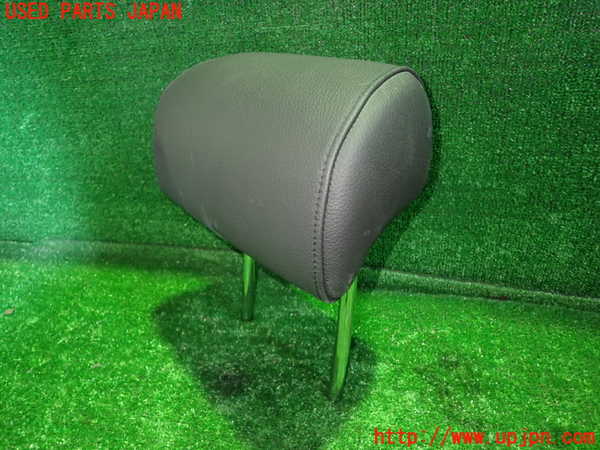 1UPJ-9233677150]BMW 525i(NE25)E60右2列目ヘッドレスト 中古_2