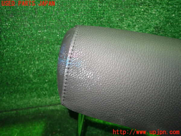 1UPJ-9233677150]BMW 525i(NE25)E60右2列目ヘッドレスト 中古_4