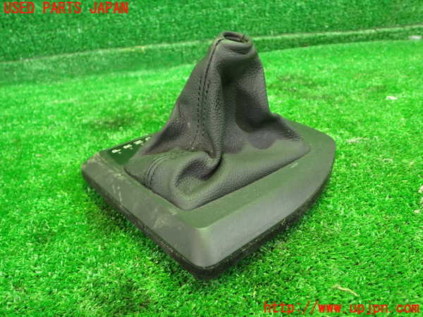 1UPJ-9233677575]BMW 525i(NE25)E60シフトブーツ 中古_2