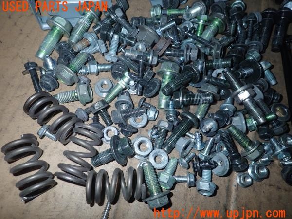 3UPJ=9233680720]ノート NISMO(E12)中期 ネジ・ナット・ステー類 セット ジャンク_4