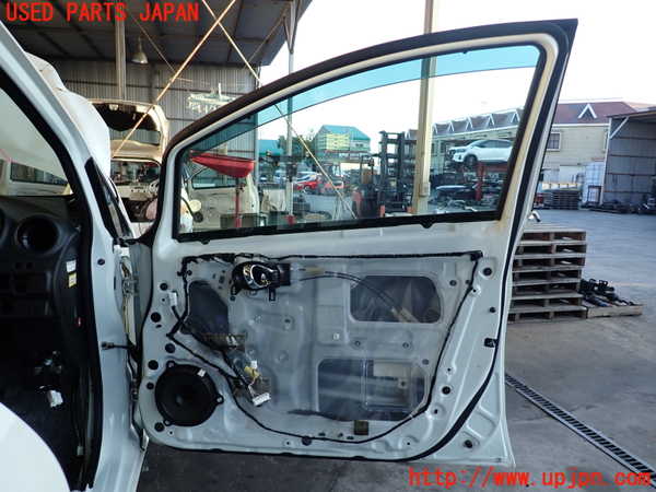 2UPJ-9233681230]ノート NISMO(E12)右前ドア (43R-005834) 中古_4