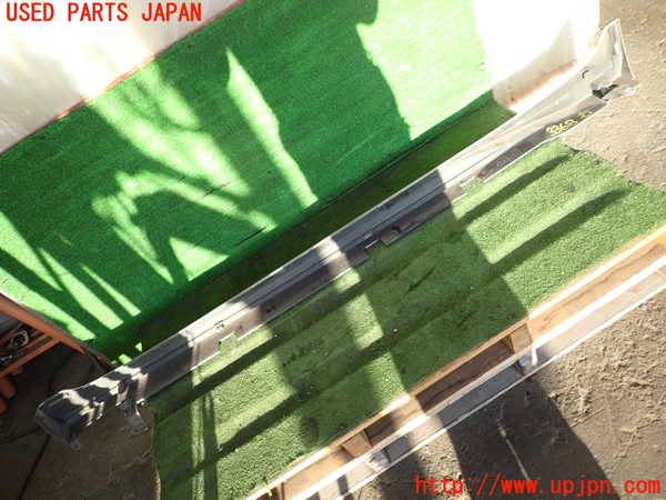 2UPJ-9233681390]ノート NISMO(E12)右サイドステップ 中古_4