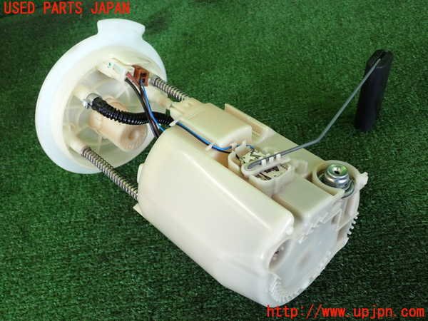 2UPJ-9233682510]ノート NISMO(E12)燃料ポンプ 中古_2