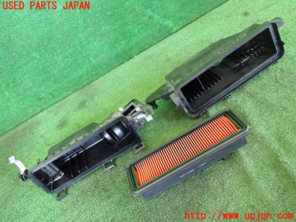 2UPJ-9233682560]ノート NISMO(E12)エアクリーナーボックス 中古_3