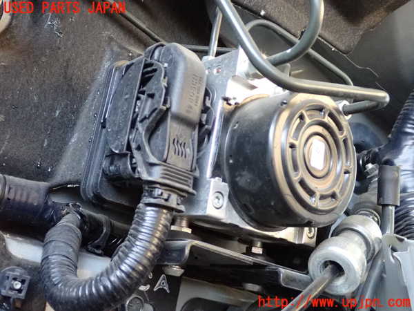 2UPJ-9233684040]ノート NISMO(E12)ABSアクチュエーター 中古_2