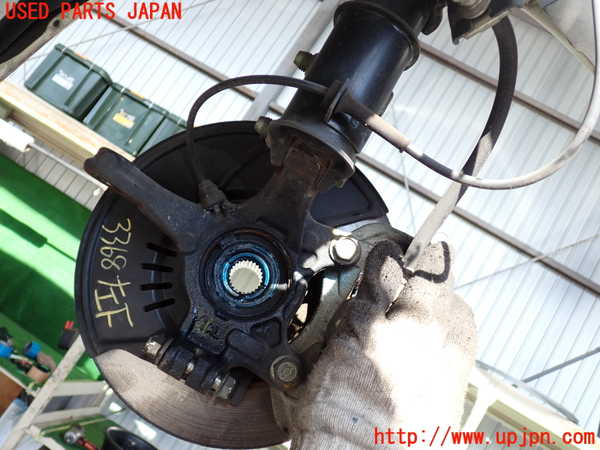 2UPJ-9233684295]ノート NISMO(E12)左フロントナックルハブ 中古_2