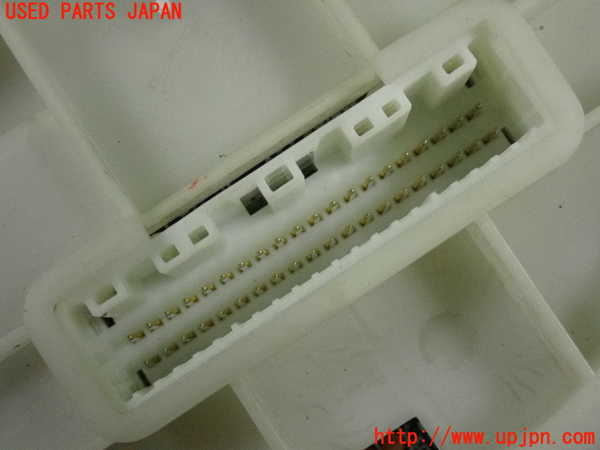 2UPJ-9233686066]ノート NISMO(E12)エアコンスイッチ1 中古_4