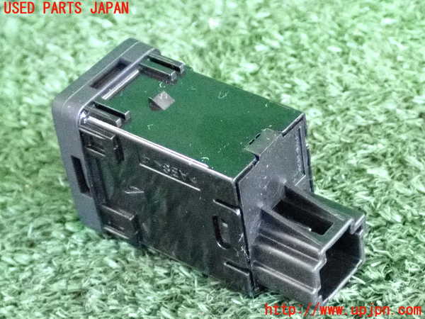 2UPJ-9233686308]ノート NISMO(E12)スイッチ3 (横滑り防止OFF) 中古_2