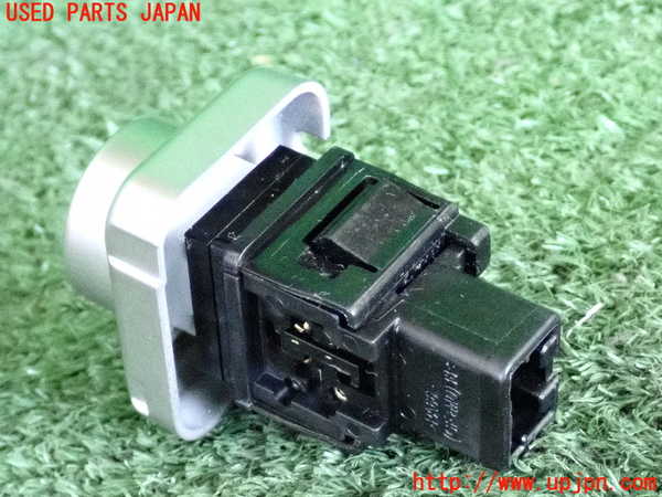 2UPJ-9233686309]ノート NISMO(E12)スイッチ4 (ECO) 中古_2