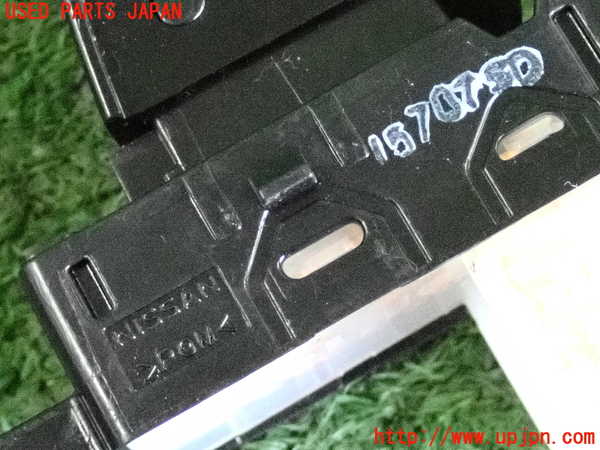 2UPJ-9233686245]ノート NISMO(E12)左前パワーウィンドウスイッチ 中古_3