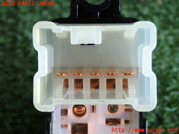 2UPJ-9233686245]ノート NISMO(E12)左前パワーウィンドウスイッチ 中古_4