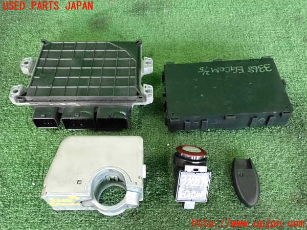 2UPJ-9233686110]ノート NISMO(E12)エンジンコンピューター 中古_2