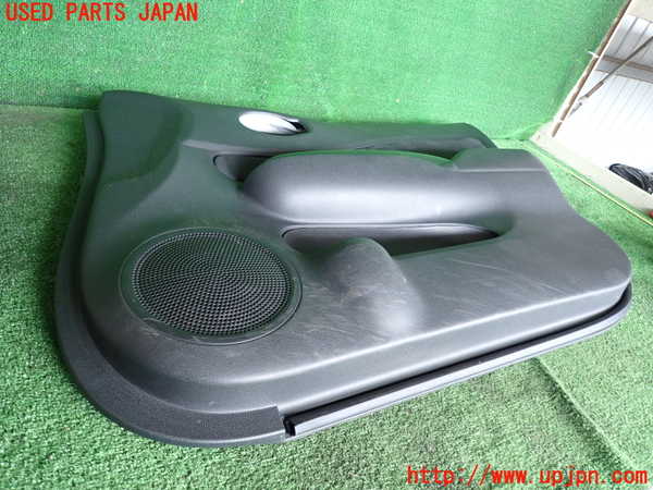 2UPJ-9233681234]ノート NISMO(E12)右前ドア内張り 中古_3
