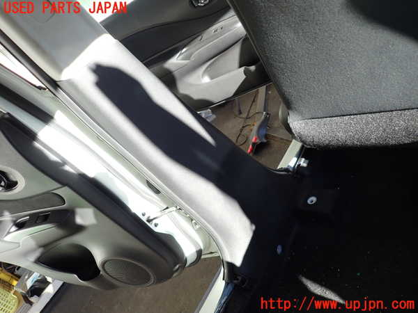 2UPJ-9233687670]ノート NISMO(E12)左センターピラートリム 中古_3