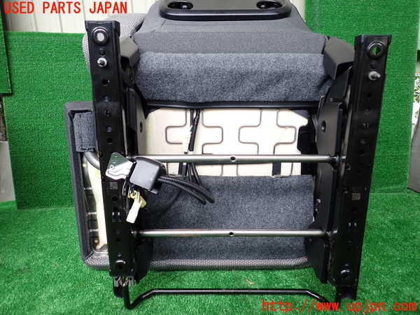 1UPJ-9233697035]ワゴンR スマイル(MX91S)運転席シート 中古_5
