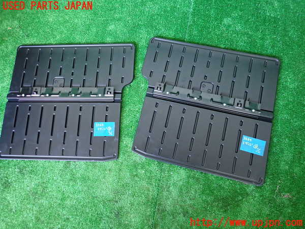 1UPJ-9233697772]ワゴンR スマイル(MX91S)ラゲッジトレイ2 中古_2