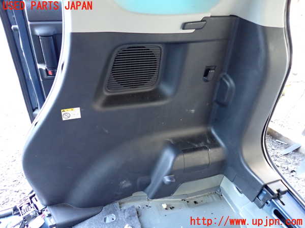 1UPJ-9233697675]ワゴンR スマイル(MX91S)右リアピラートリム 中古_3