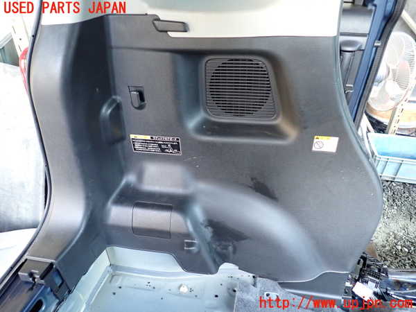 1UPJ-9233697680]ワゴンR スマイル(MX91S)左リアピラートリム 中古_3