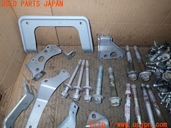 3UPJ=9233700720]アルファードハイブリッド(ATH20W)後期 ネジ・ナット・ステー類 セット ジャンク_2